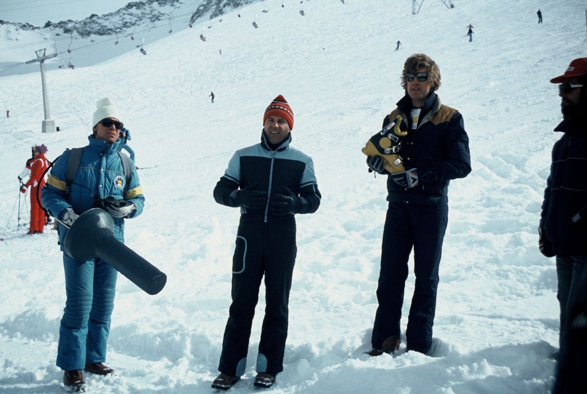 Magnus Granhed, founder of RECCO, presenting the system and a ski boot equipped with a RECCO reflector