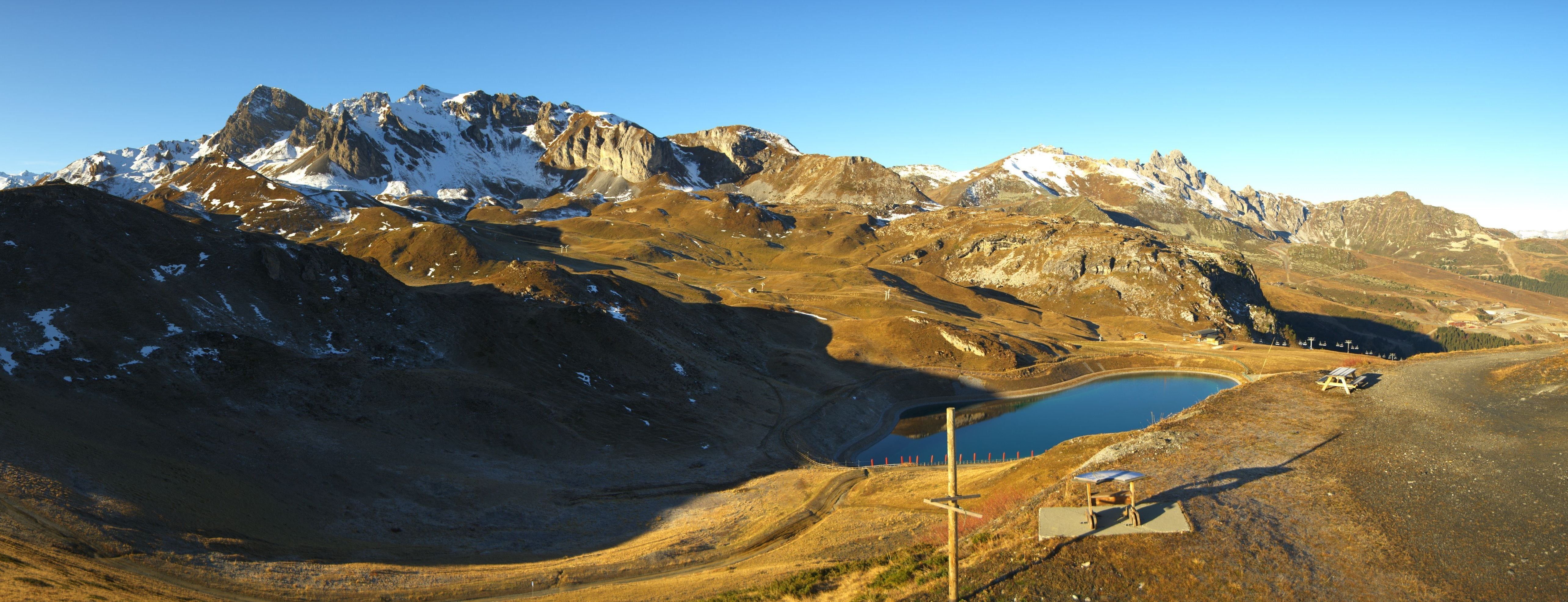 Wonderful autumn weather in Courchevel this morning