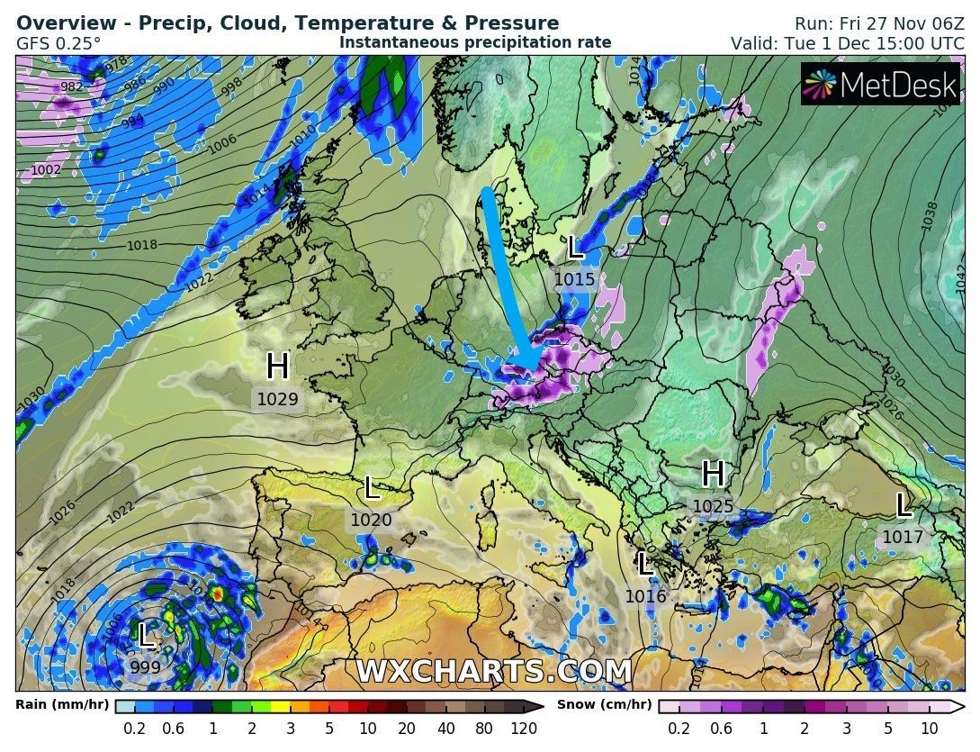 This morning's GFS 06Z run also shows precipitation, but only for the Northeastern Alps