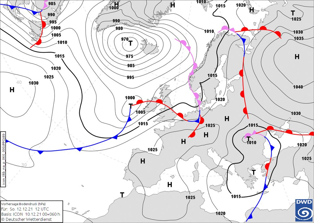 Sunday will be dry and sunny in many places, but a warm front is approaching (wetter3.de, DWD)