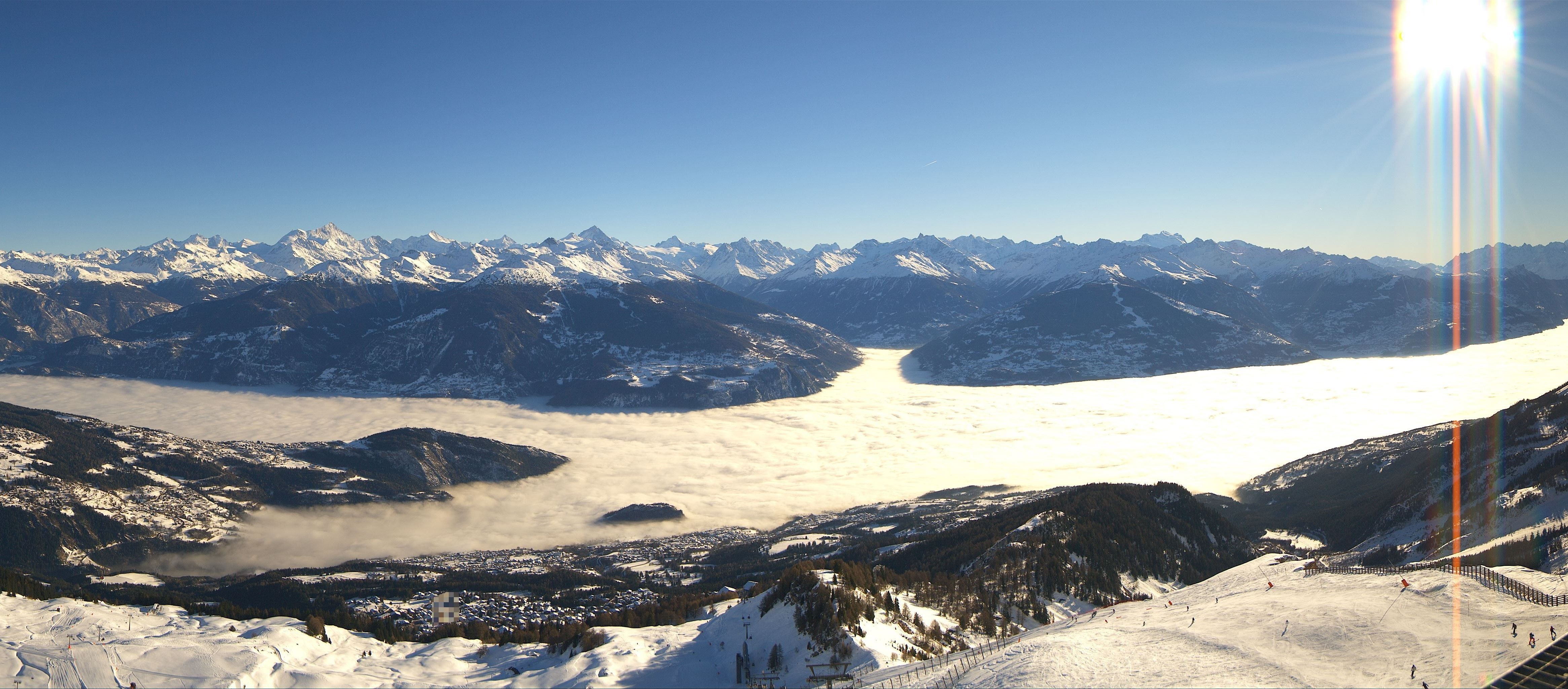 Inversion weather in Anzère (roundshot.com)