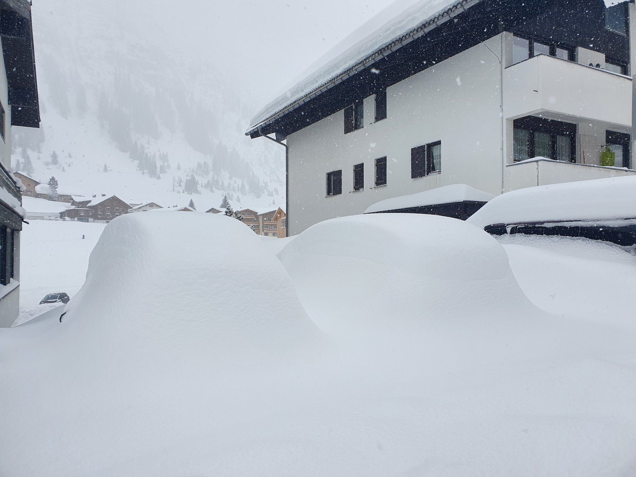 Enorme dump in Lech (FB Lech Zürs am Arlberg)