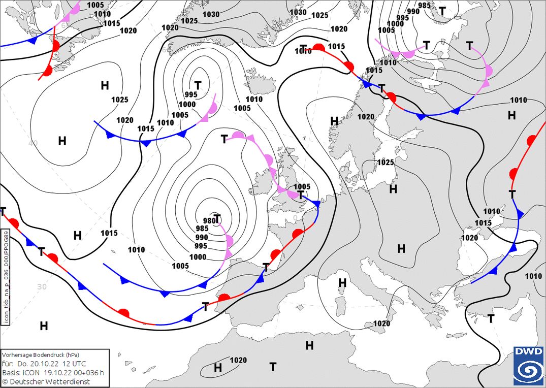 A strong low pressure area to the west of Europe is creating a southwesterly flow (wetter3.de, DWD)
