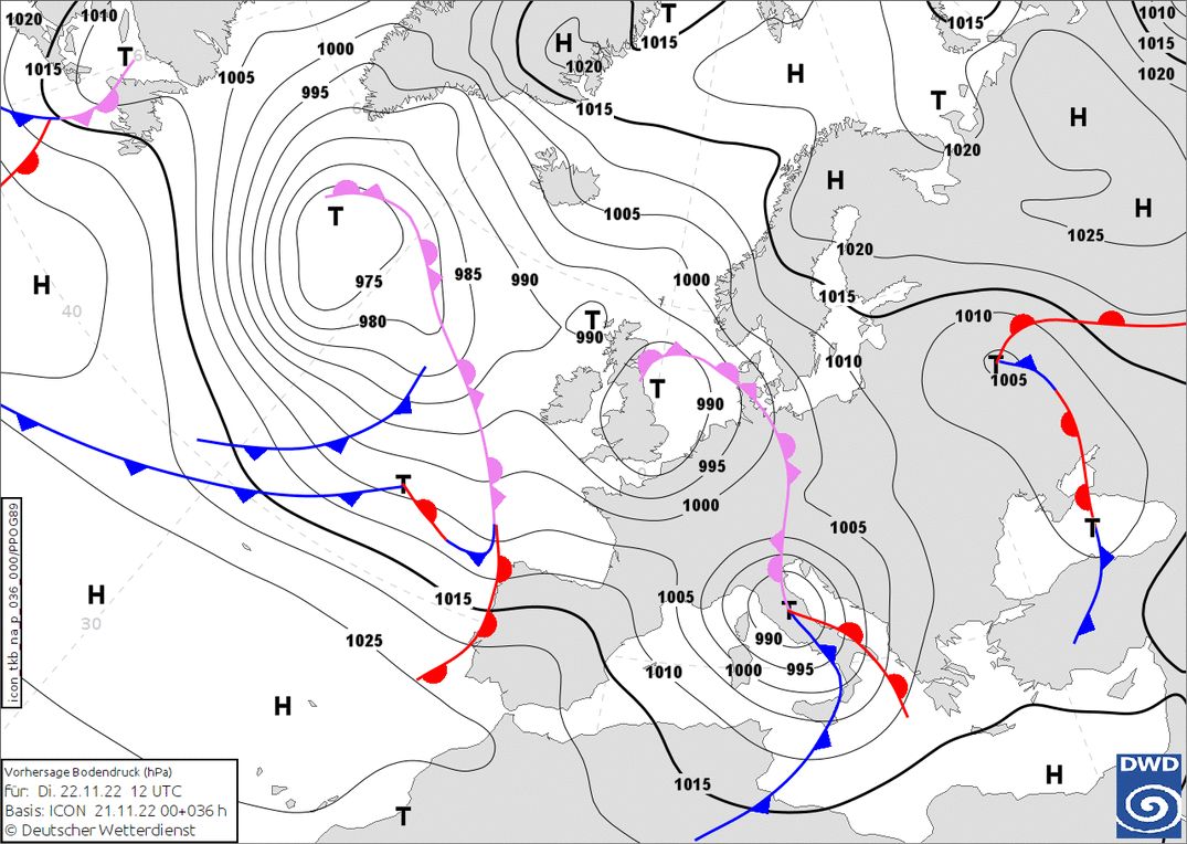 The low which will give quite some snow on Tuesday (wetter3.de, DWD)