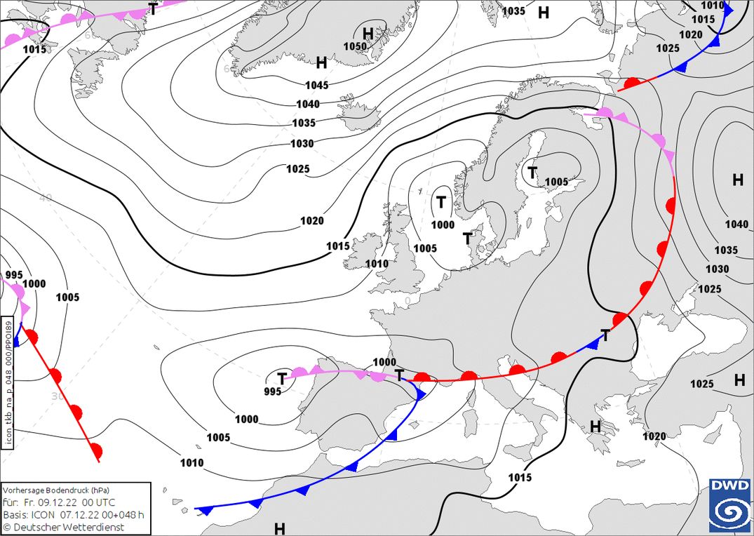 Naderend lagedrukgebied geeft neerslag voor de Franse Alpen donderdagavond (wetter3.de, DWD)