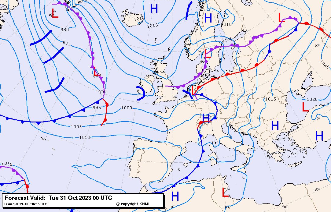 A cold front from the west will bring snow (KNMI) A cold front from the west will bring snow (KNMI)